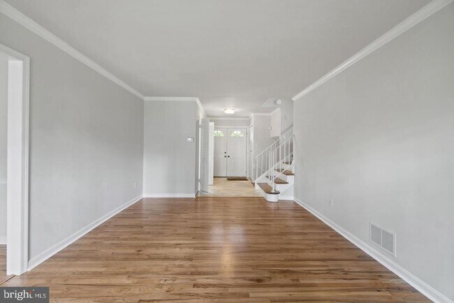 Building Photo - 11817 Becket St