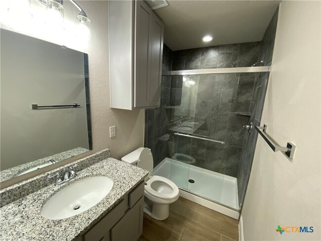 Building Photo - 2014 Rueben Rd