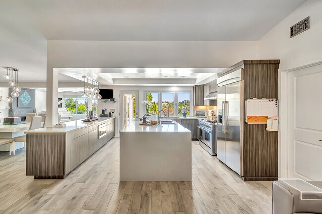 Building Photo - 22376 Algunas Rd