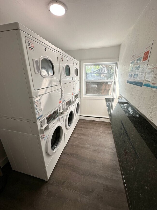 Building Photo - LYNN 2-bed, 1-bath