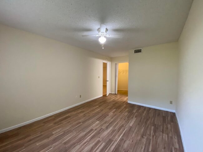 Building Photo - 9022 W Atlantic Blvd