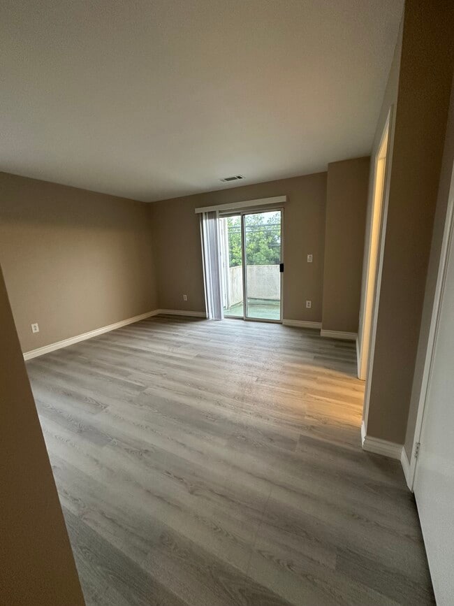 Building Photo - 20609 Seine Ave