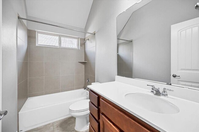 Building Photo - 1909 Goldilocks Ln