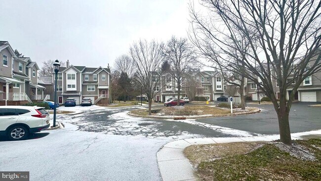 Building Photo - 32 Ketley Pl