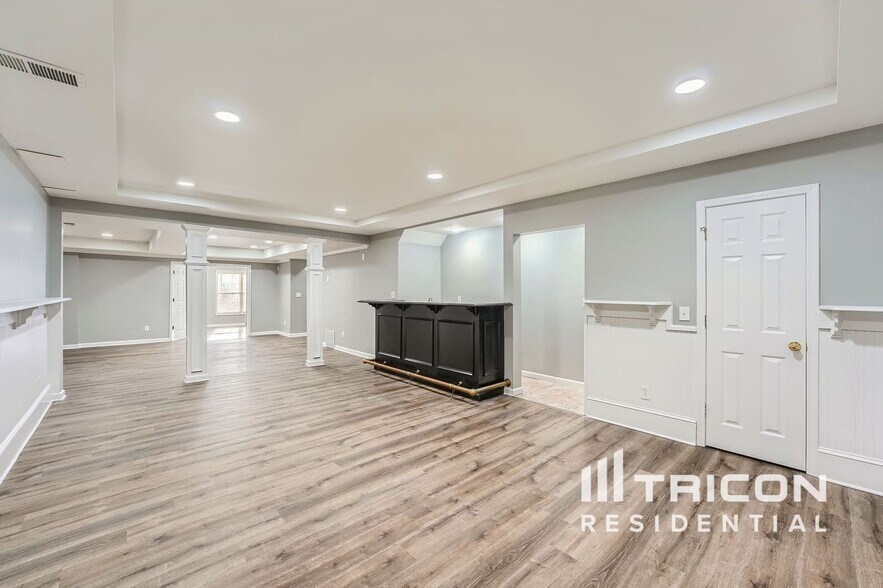 Building Photo - 1795 Millside Terrace