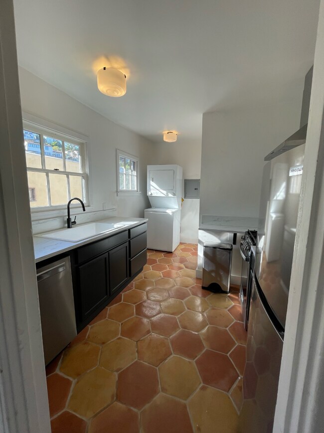 Newly redone Kitchen - 2076 Paramount Dr