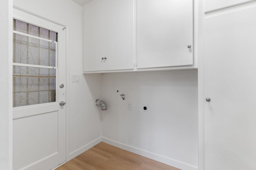 Building Photo - 237 Belmont Ave