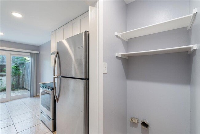 Building Photo - 1703 Coronado Hills Dr