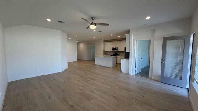 Building Photo - 3927 Wickley Park Way