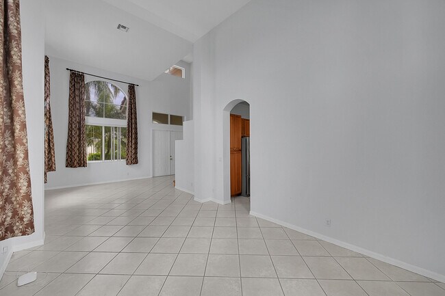 Building Photo - 4627 Windward Cove Ln