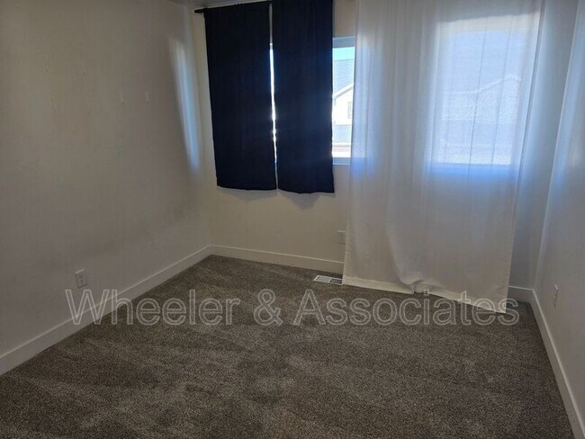 Building Photo - 2085 W 1715 S