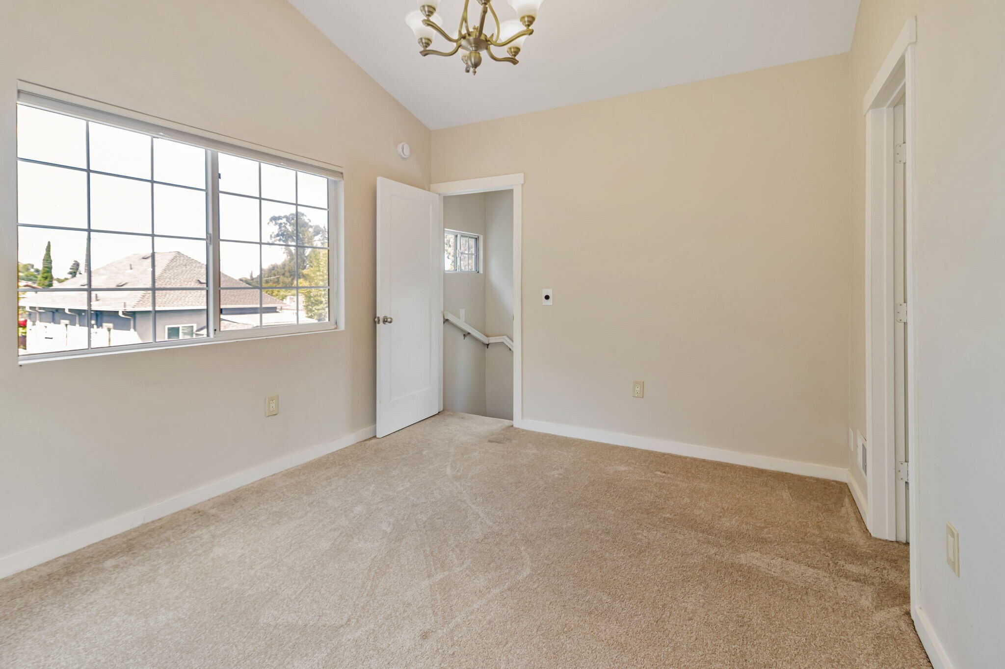 Building Photo - 4431 Penniman Ave