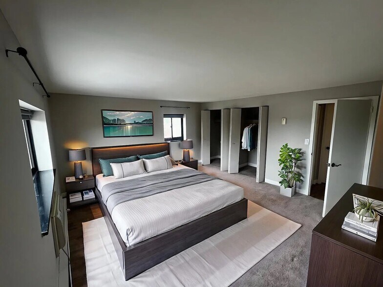 Building Photo - 1321 Worcester Rd