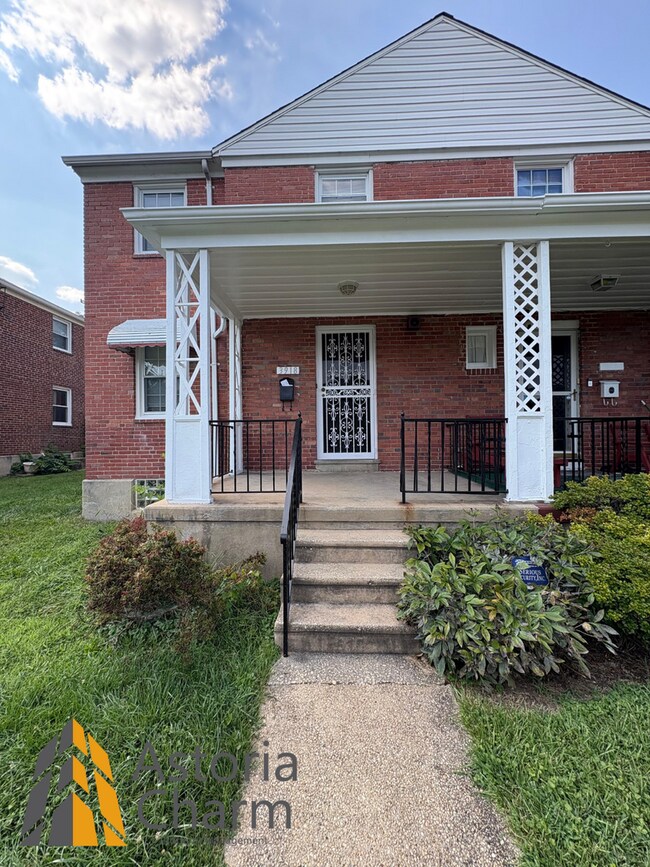 Building Photo - Warm & Welcoming 3 Bed, 2 Bath Home with C...