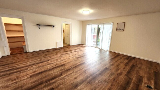 Building Photo - Ah Puck, Jordanah &amp; Tyson