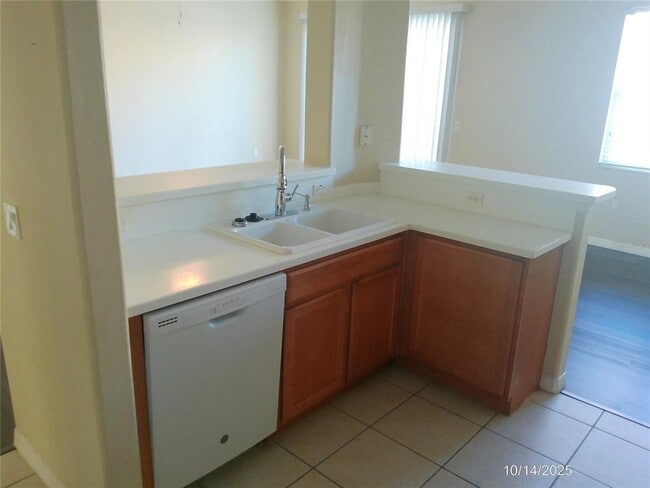 Building Photo - 6376 Sedgeford Dr