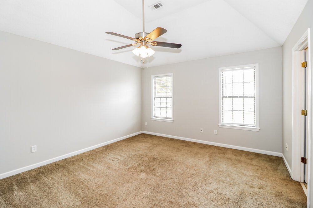 Building Photo - 7973 Jills Creek Dr
