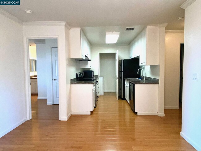 Building Photo - 735 Watson Canyon Ct