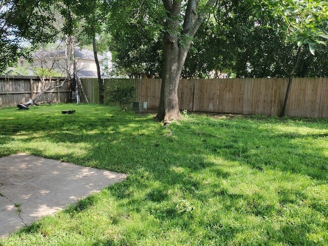 Building Photo - 21435 Park Mill Ln