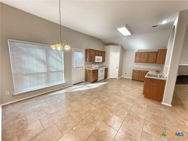 Building Photo - 2254 Hidden Meadow