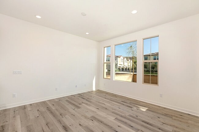 Building Photo - Home in Resort Style Community of Baker Ranch