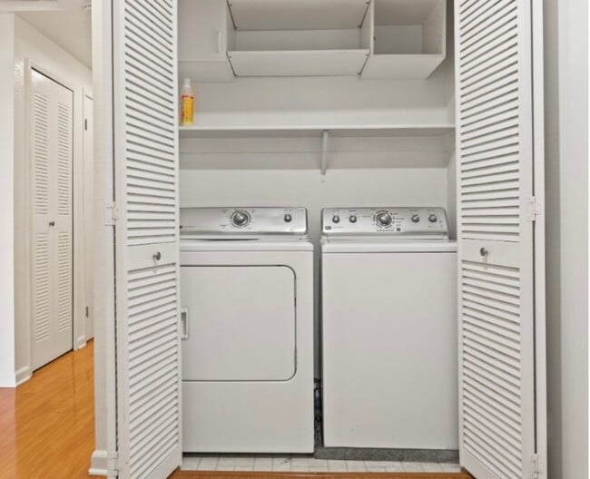 Building Photo - Stunning upstairs condo unit for rent in Blossom Valley