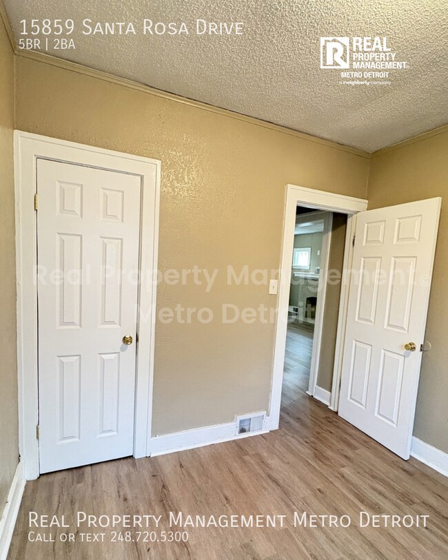 Building Photo - 15859 Santa Rosa Dr