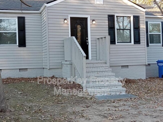 Primary Photo - 3619 Walton St