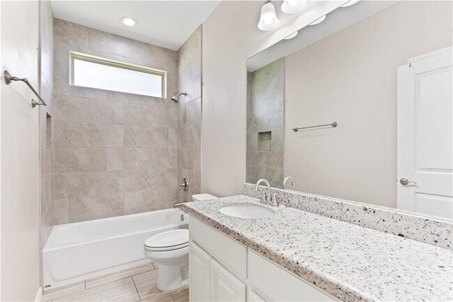 Building Photo - 14224 Amistad Cir