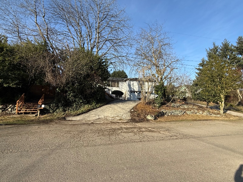 Building Photo - 5502 E L St