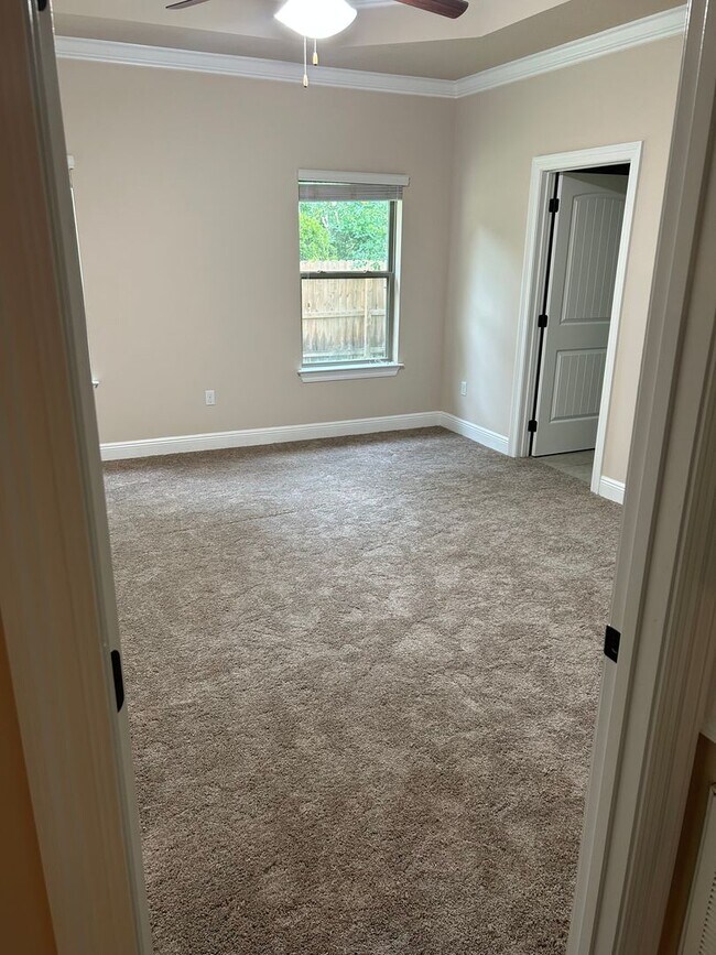 Building Photo - Charming 3-Bedroom Home with Bonus Room in Santa Rosa Beach