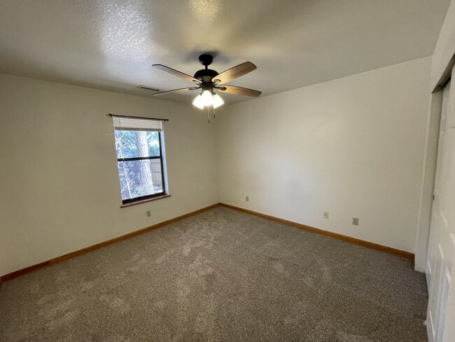 Building Photo - 3671 S Cheryl Dr