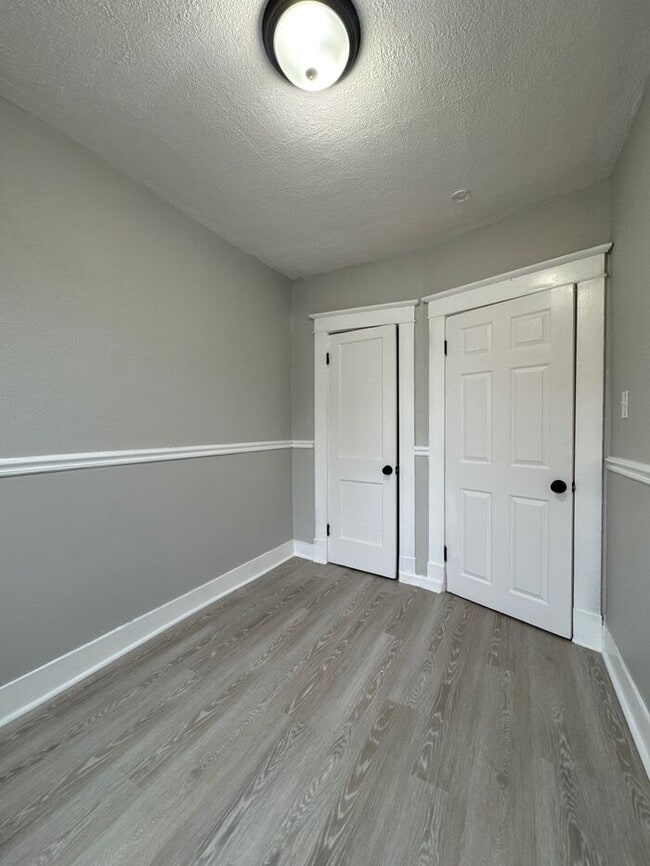 Building Photo - 3 Bedroom, 21206