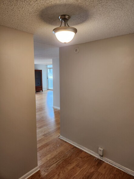 Building Photo - 205 E Joppa Rd