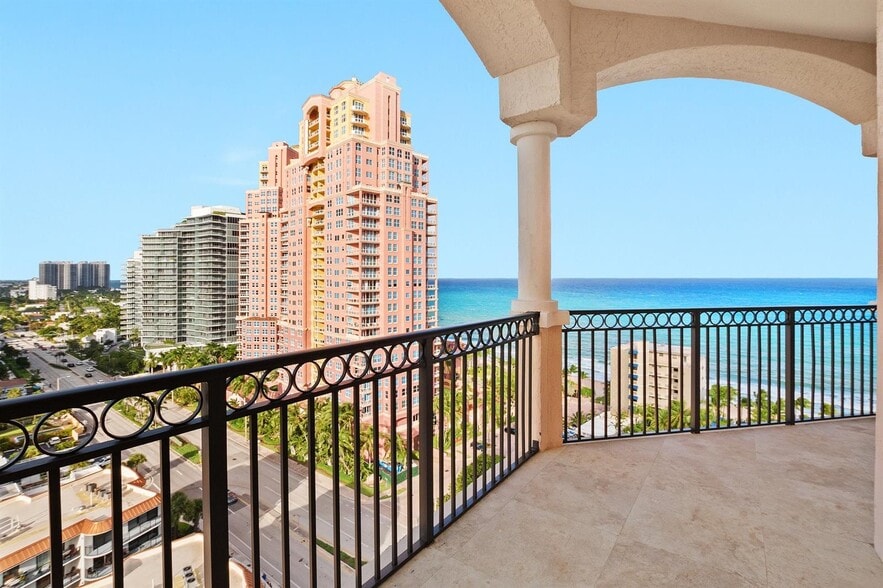 Primary Photo - 2011 N Ocean Blvd