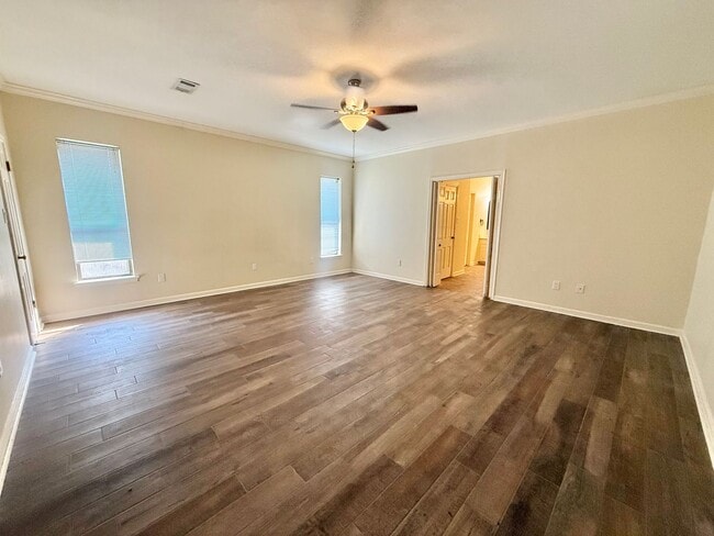 Building Photo - Home For Lease