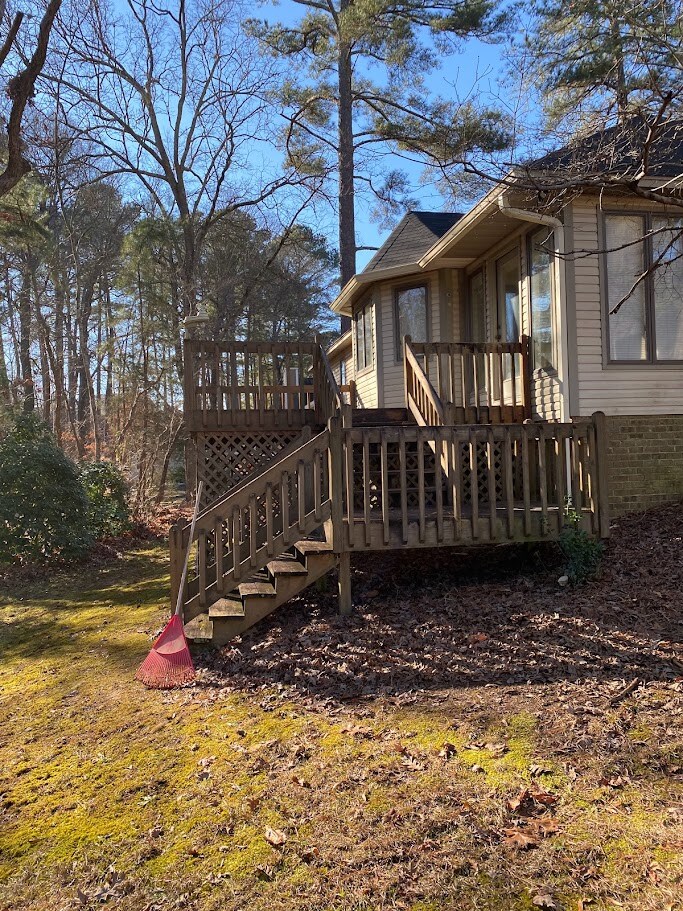 Building Photo - Room in Apartment on Knollwood Dr