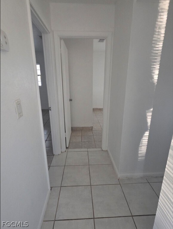 Building Photo - 204 E Bougainvillea Rd