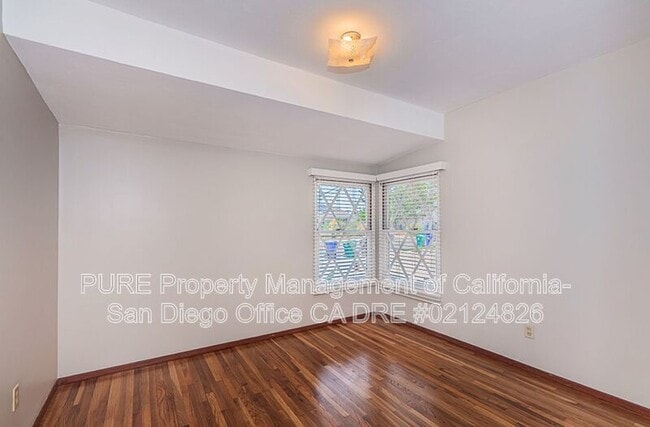 Building Photo - 6517 Delbarton St