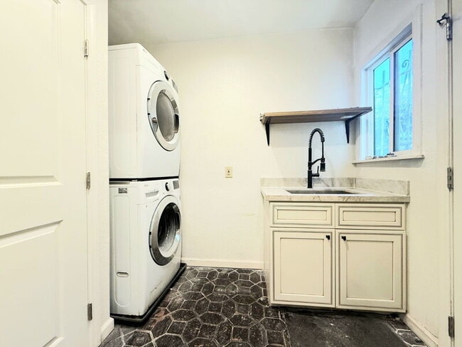 Building Photo - 7001 2nd Ave