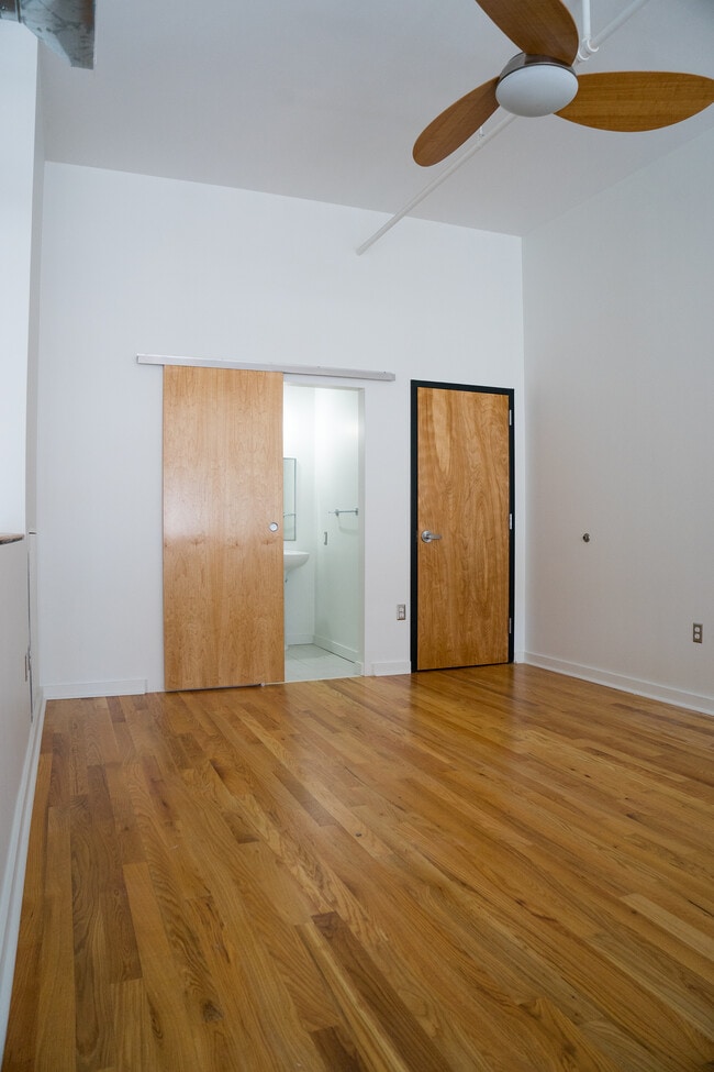 Building Photo - 1352 Rosa L Parks Blvd