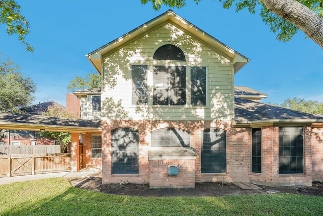 Building Photo - 1423 Tilman Dr