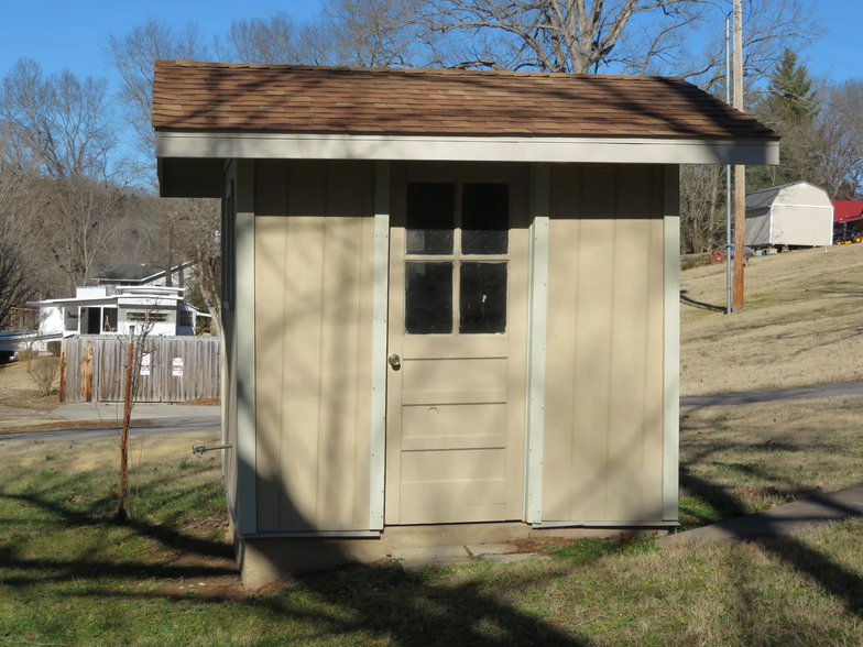 Building Photo - 2348 State Highway Y