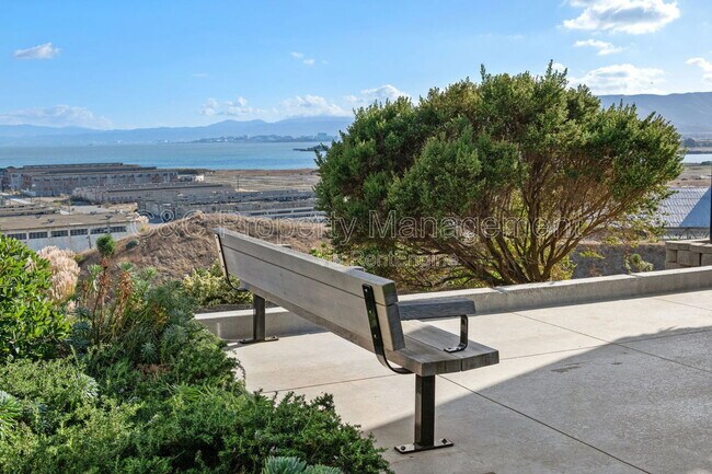 Building Photo - 52 Kirkwood Ave