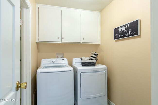 Building Photo - 3340 Tuxford Pl