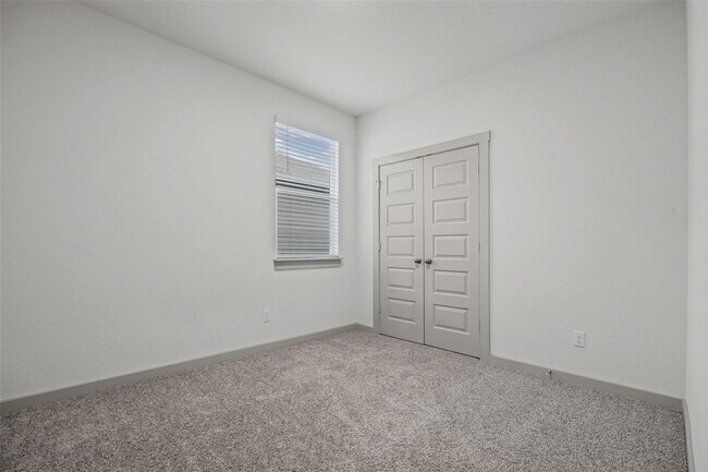 Building Photo - 231 Lavaca River Ln