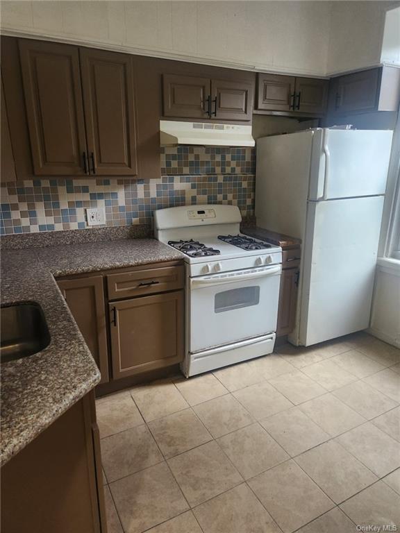 Building Photo - 50 Claremont Pl