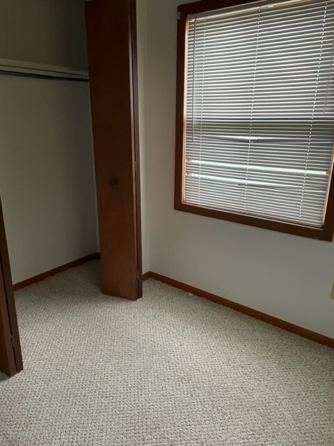 Building Photo - 534 Florence St