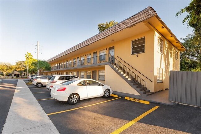 Primary Photo - 1151 NE 17th Ct