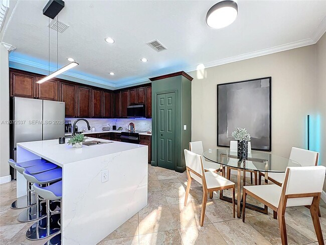 Building Photo - 13430 Meadow Bay Loop